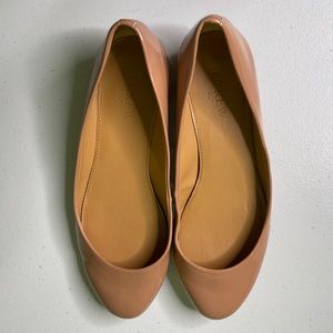 J Crew Beige Shiny Flats Size 6